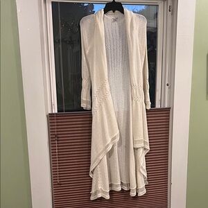 Ecoté Elegant Cream Knit Cardigan